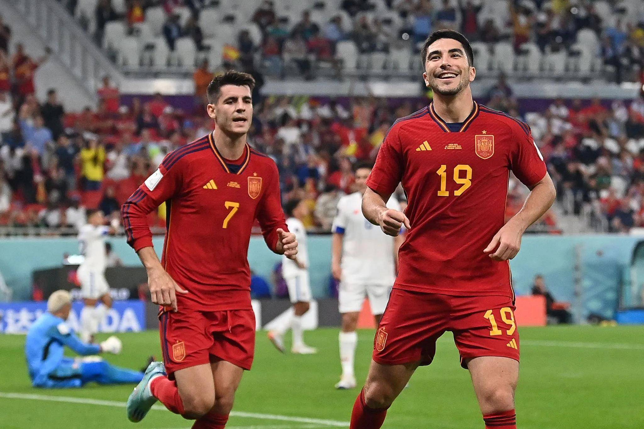 爱游戏资讯-Doinb遭遇五持续失利，西班牙队教练压力巨大！-爱游戏资讯