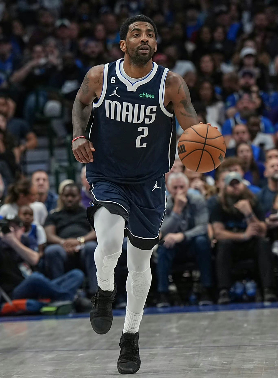 爱游戏直播-独行侠引发争议！，Ming官方宣布出色防守新规比赛高潮迭起-爱游戏直播